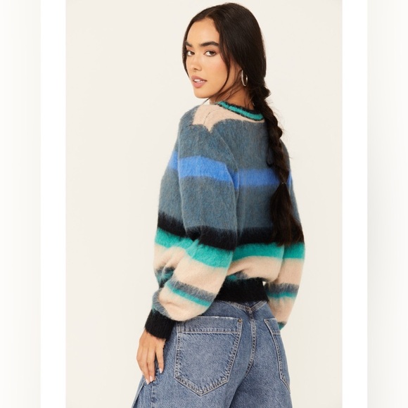 Molly Bracken Lili Sidonio WOMEN'S STRIPED LONG SLEEVE SWEATER - Picture 4 of 9